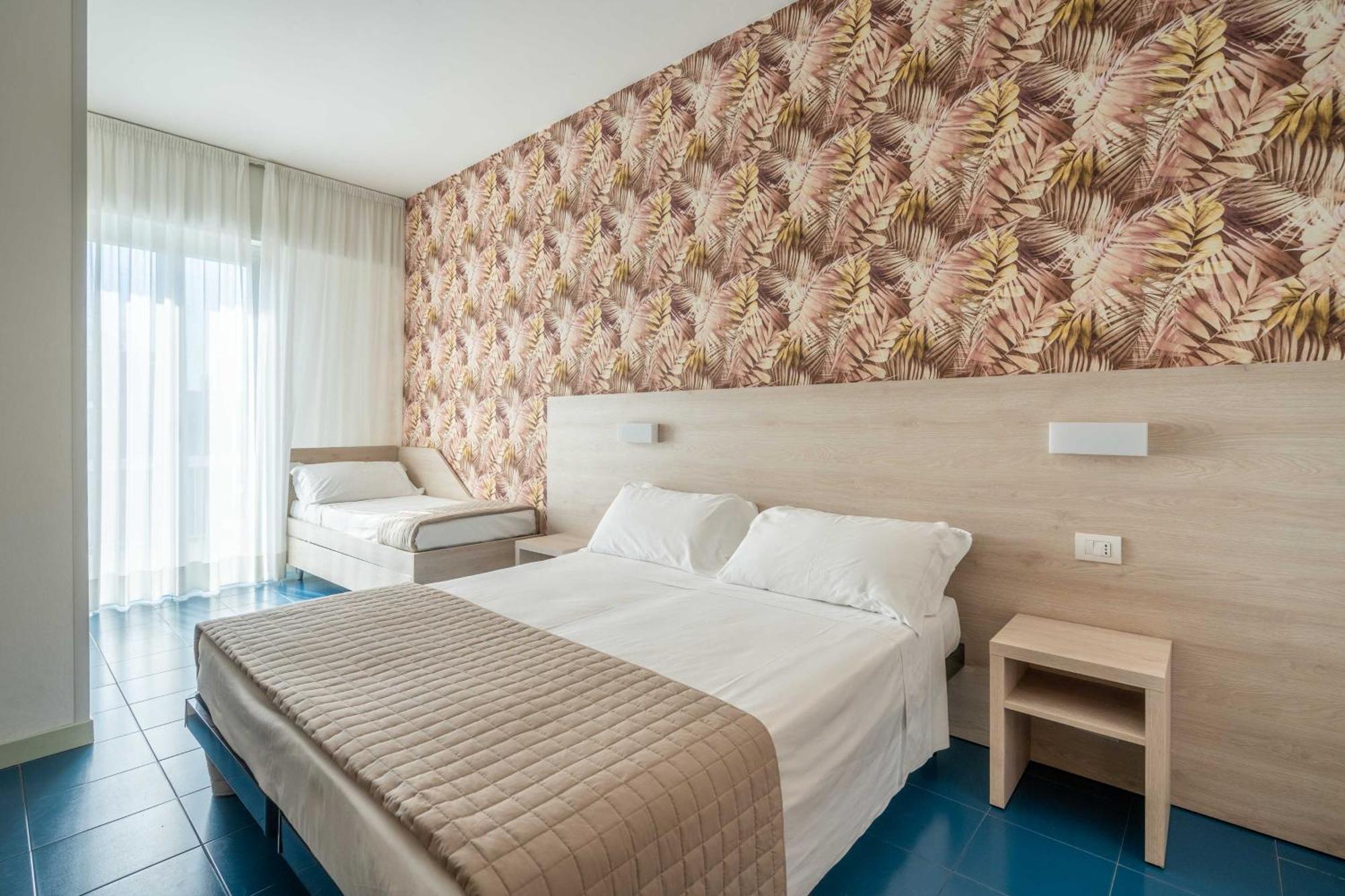 Lotus Hotel All Inclusive & Spiaggia Rimini Eksteriør bilde
