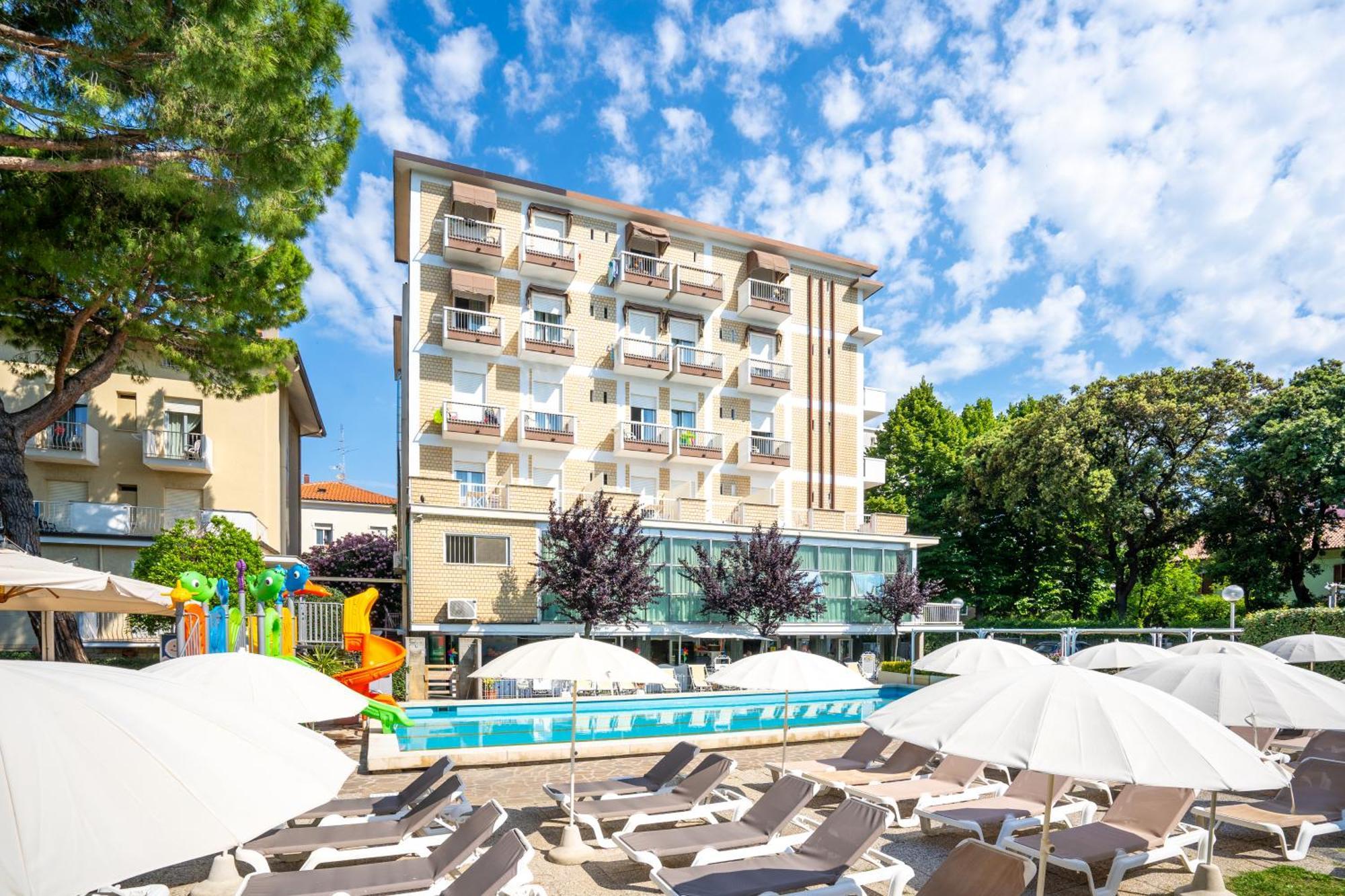 Lotus Hotel All Inclusive & Spiaggia Rimini Eksteriør bilde
