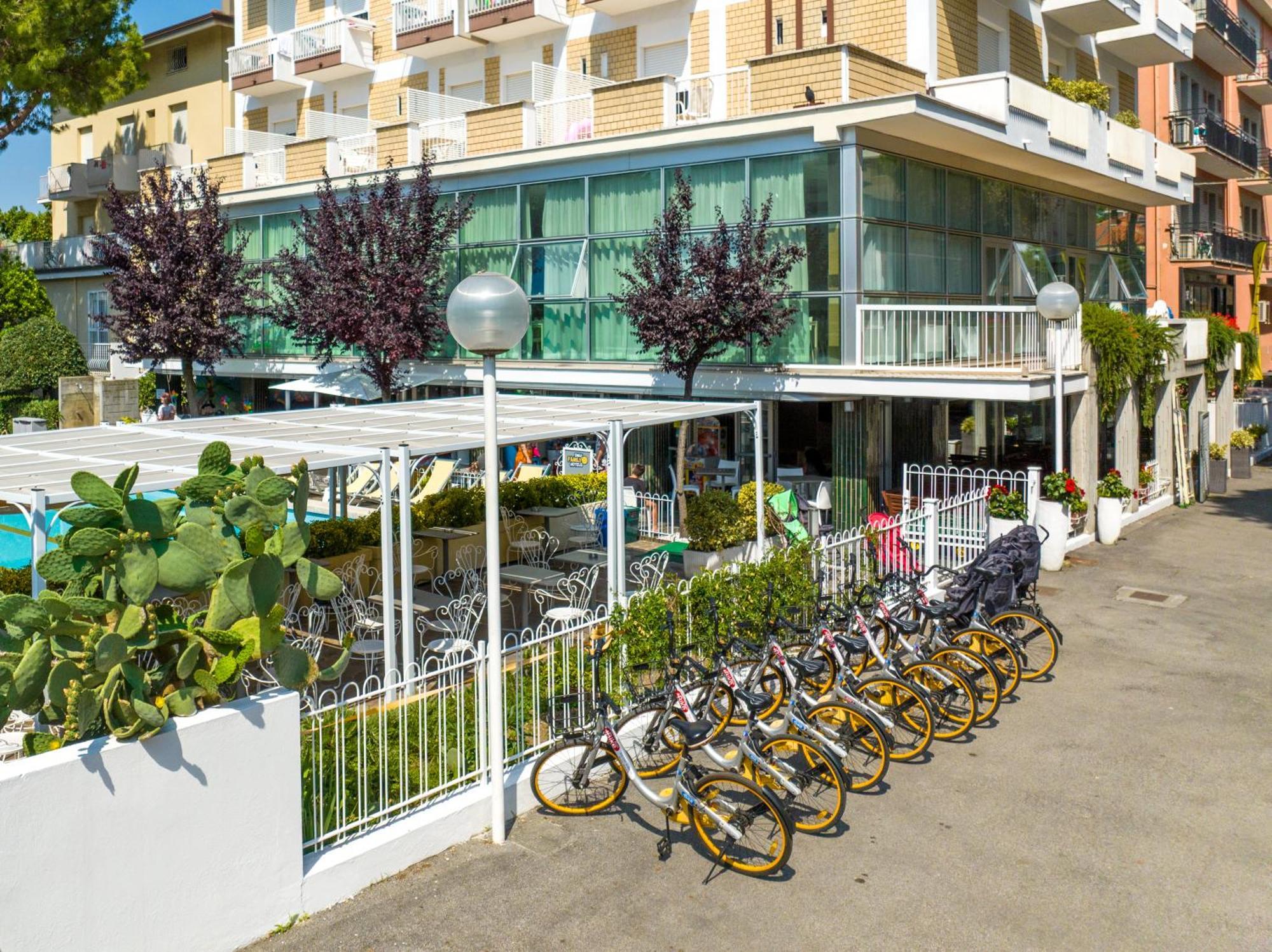Lotus Hotel All Inclusive & Spiaggia Rimini Eksteriør bilde