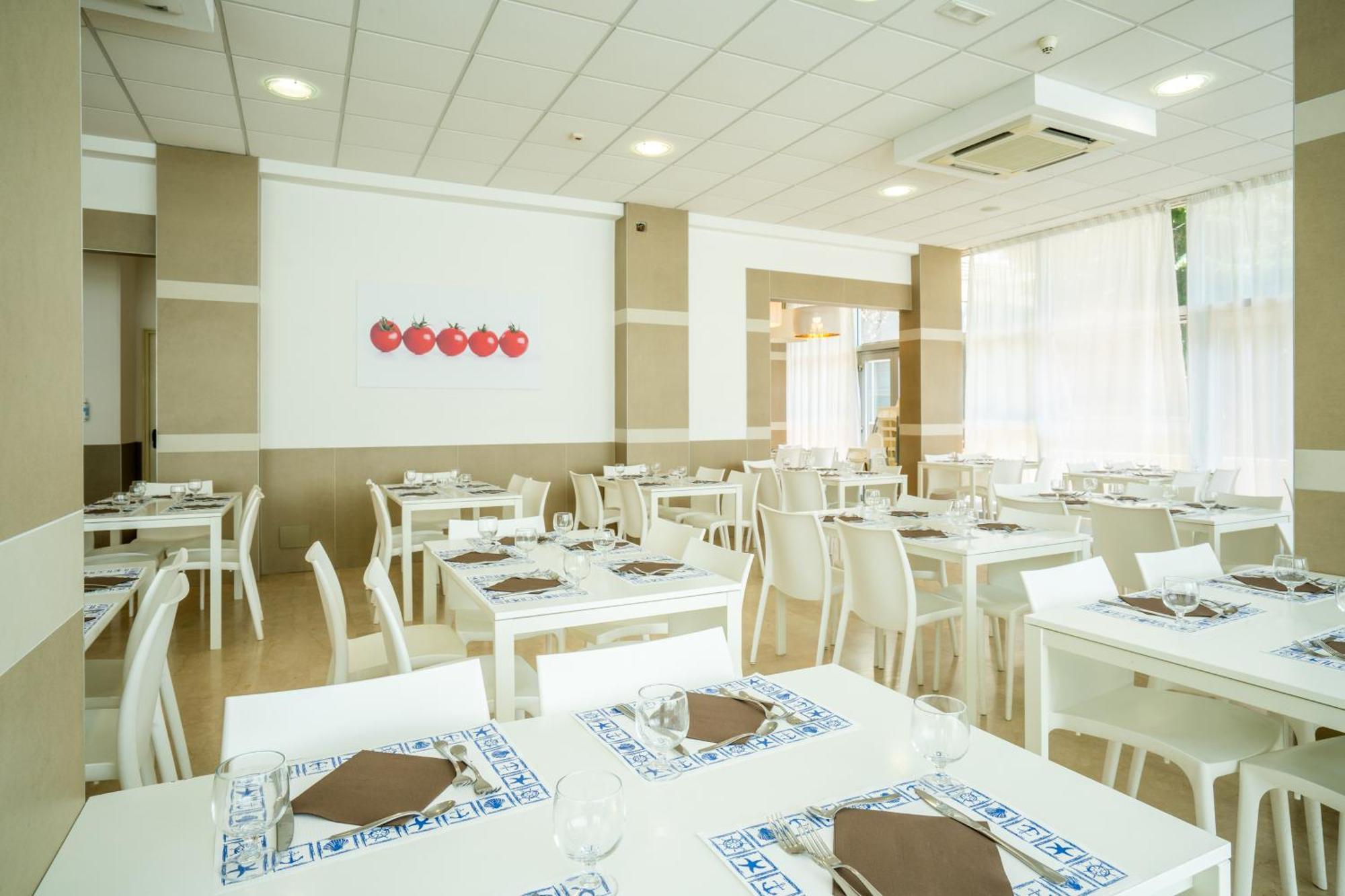 Lotus Hotel All Inclusive & Spiaggia Rimini Eksteriør bilde
