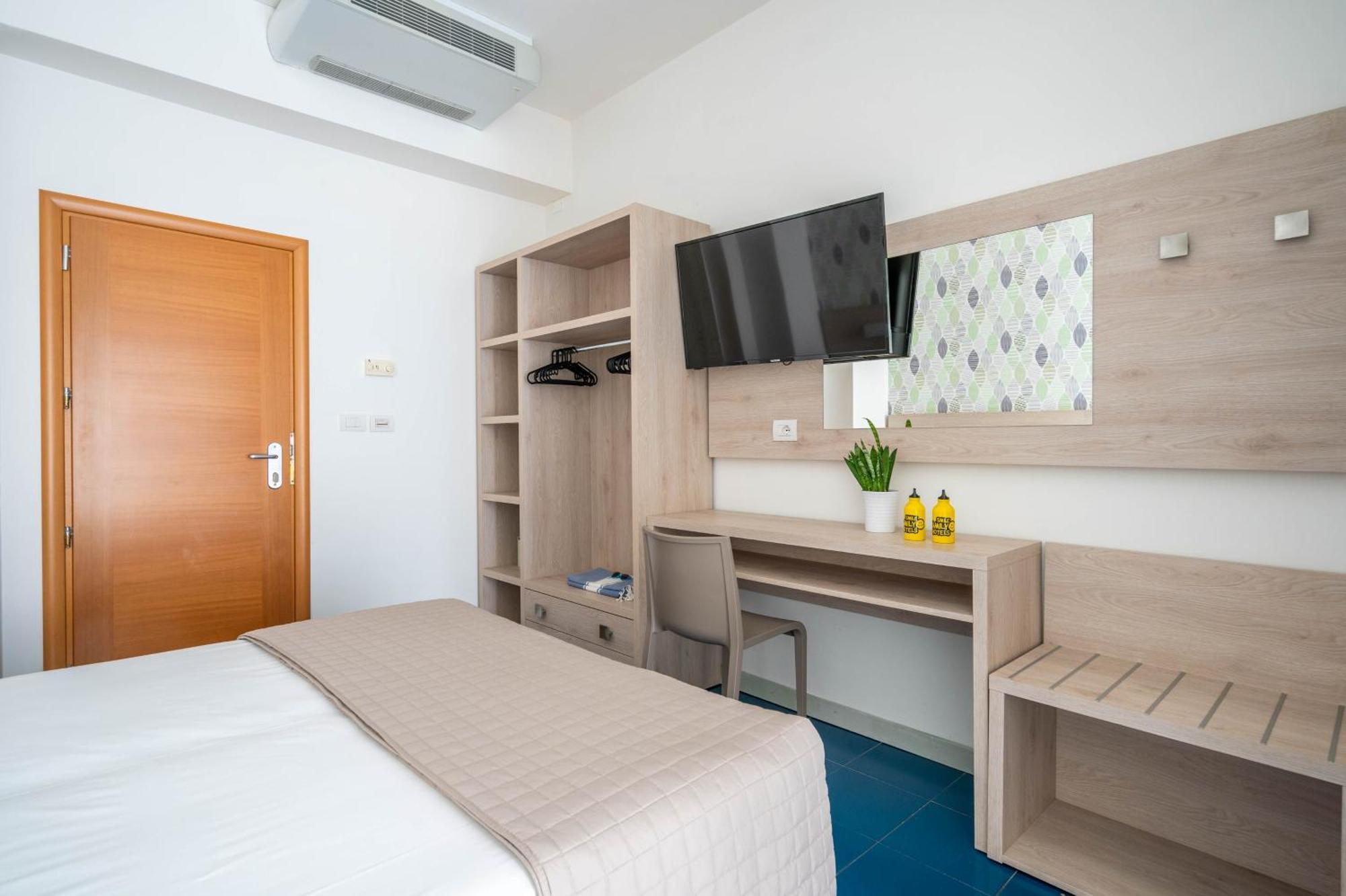 Lotus Hotel All Inclusive & Spiaggia Rimini Eksteriør bilde