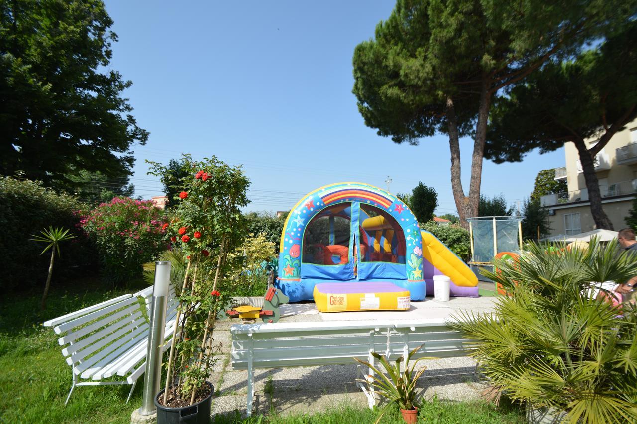 Lotus Hotel All Inclusive & Spiaggia Rimini Eksteriør bilde