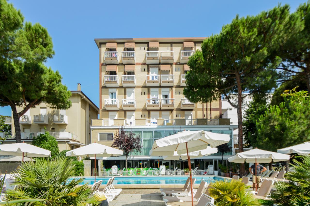 Lotus Hotel All Inclusive & Spiaggia Rimini Eksteriør bilde